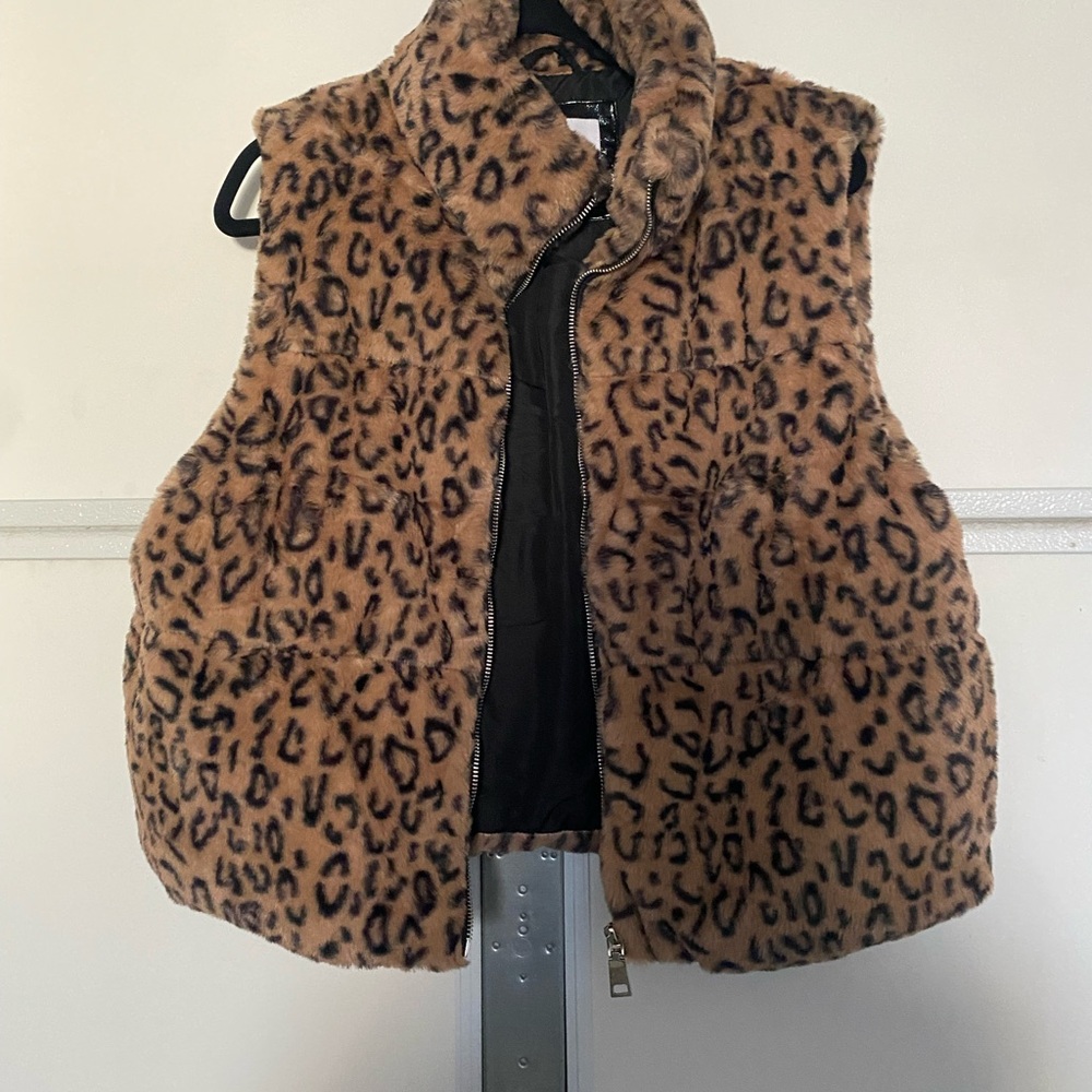 Steve Madden Brown Leopard Faux Fur Vest